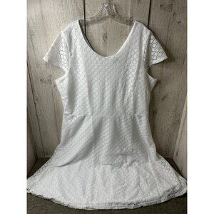 Salon Studio White Lace Dress Womens Size XL Wedding Holiday Party Short Sleeves